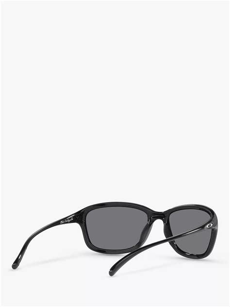 womens oakley oval sunglasses